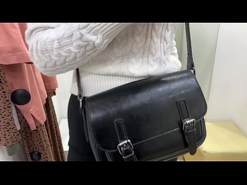 ❤️ Masturbim publik i kurvës së re FeralBerry me një dildo në dhomën e montimit ❤ Porno në pornografi sq.qizpornolar.ru