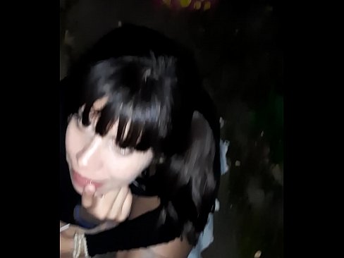 ❤️ Në rrugë penisi i fryrë në këmbim të karamele ❤ Porno në pornografi sq.qizpornolar.ru